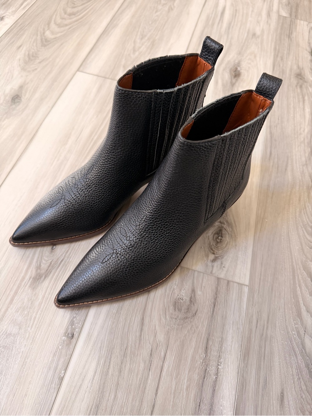 Coach Black Pebbled Leather Pointed Toe Ankle Boots Size 9